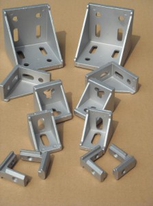 為什么角件在工業(yè)鋁型材框架上那么受歡迎呢？